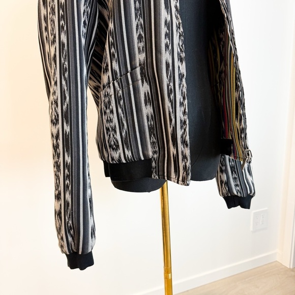 BNWOT Rare Saint Laurent Reversible Printed Jacket Size Small JU0014 - Picture 13 of 16